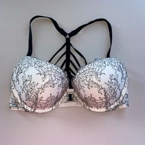 Victoria’s Secret Very sexy Racerback 36C